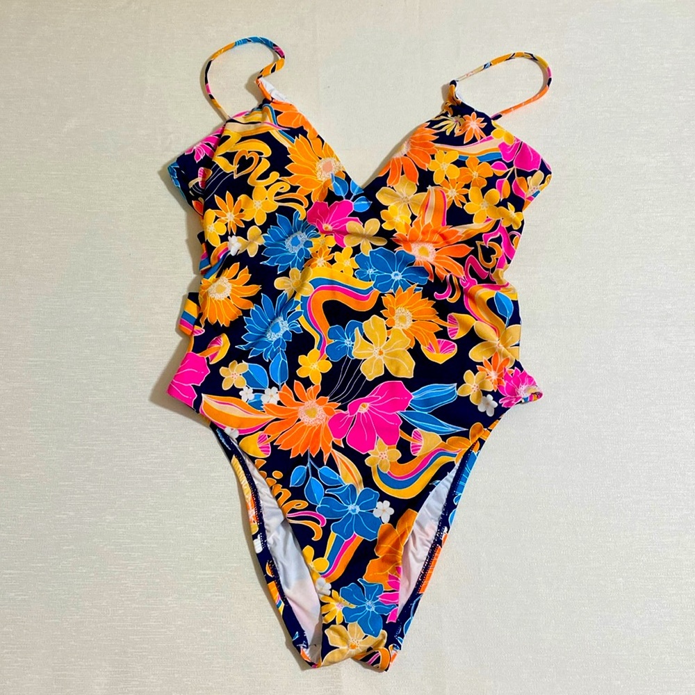 Sunshine 79 Standard Over The Shoulder One Piece Swimsuit  Women's Size 6